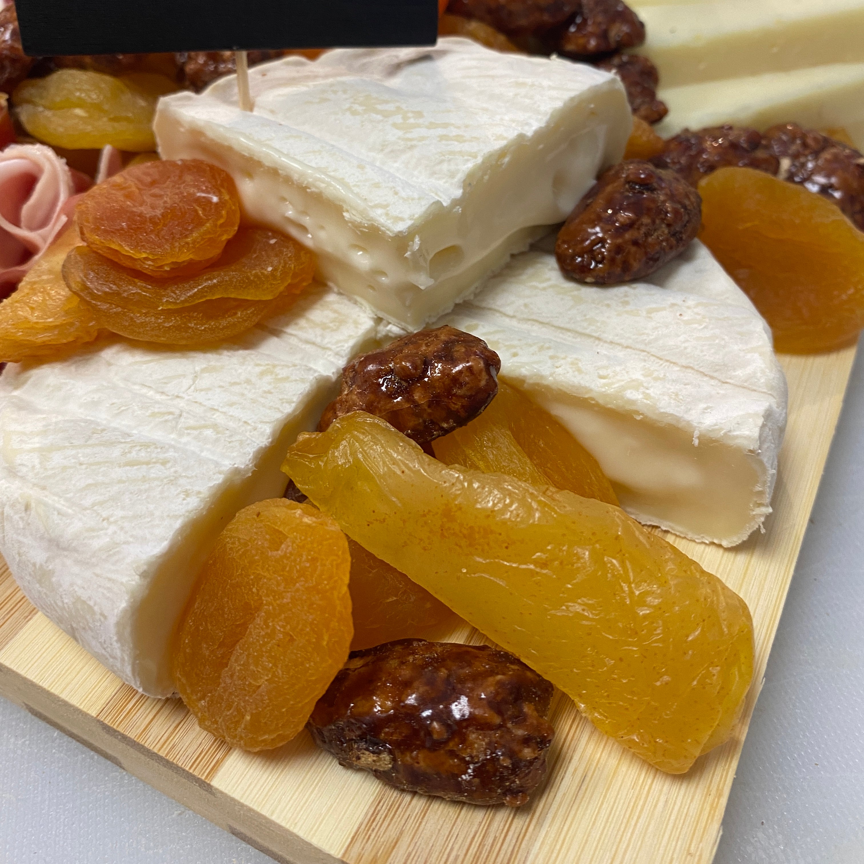 Le Pizy Cheese | soft and creamy, delivered fast from CheesyPlace!