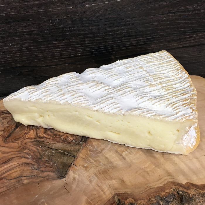 Brie De Meaux Cheese
